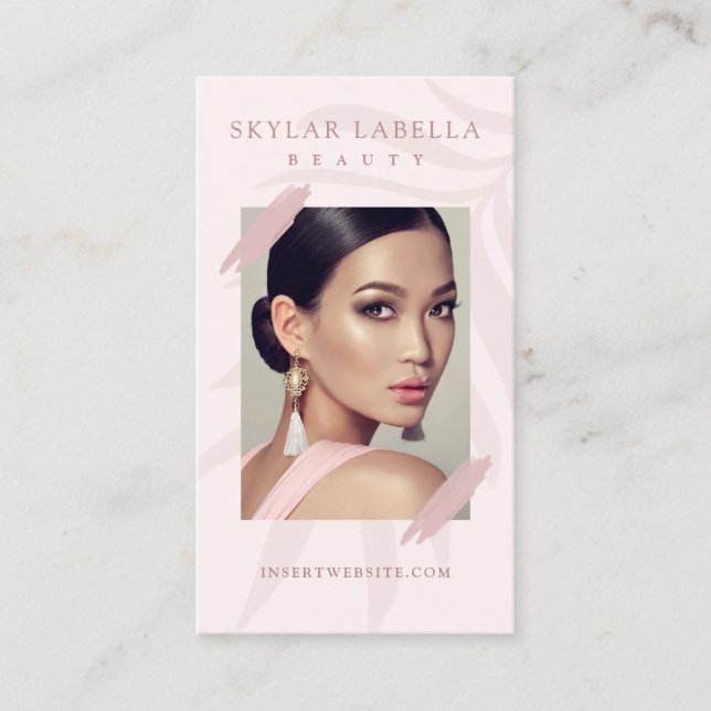Modern & Elegant Floral Leaf Brush Stroke Beauty Business Card (Front)