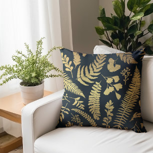 Modern Elegant Green and Gold Christmas Cushion