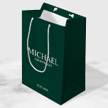 Modern Emerald Green Personalised Groomsman Medium Gift Bag<br><div class="desc">Modern Personalised Groomsman Gifts
featuring personalised groomsman's name,  title and wedding date in white classic serif font style on emerald green background.

Also perfect for Best Man,  Father of the Bride and more.</div>