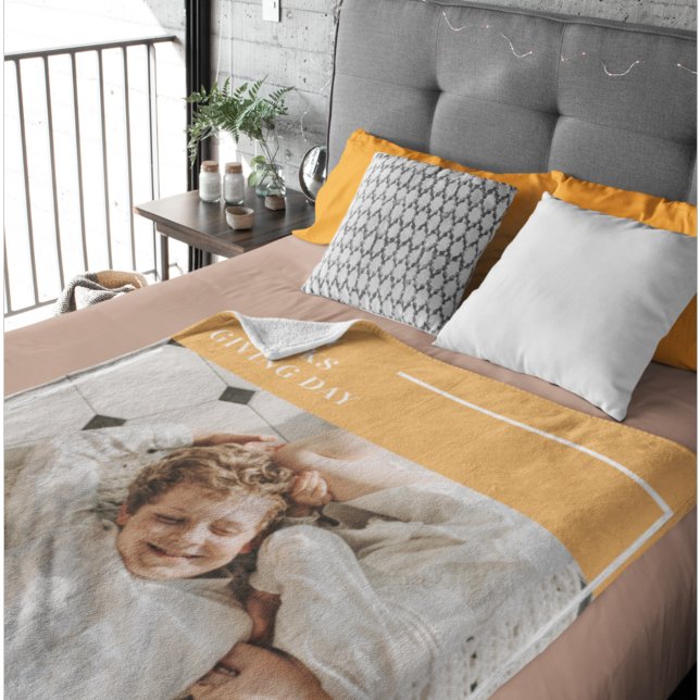 Modern Family Photo& Happy Thanksgiving Day Gift Sherpa Blanket (Creator Uploaded)
