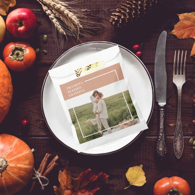 Modern Family Photo | Thankful Blessed Grateful Favour Bag (Creator Uploaded)