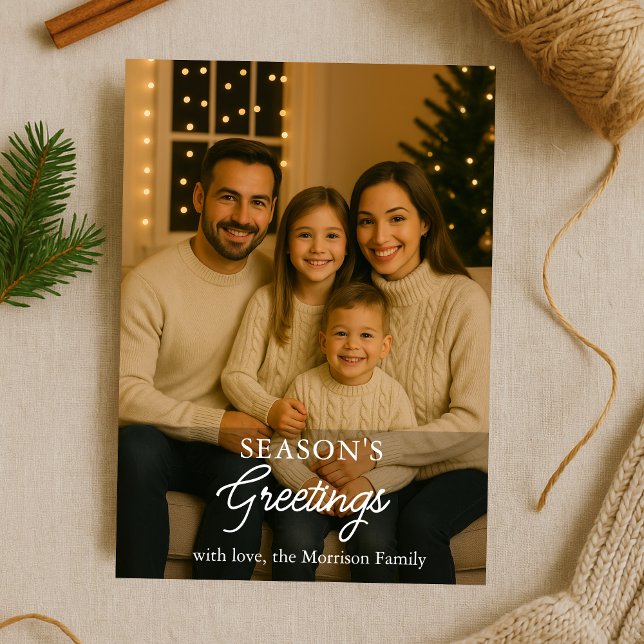 Modern Family Season's Greetings Holiday Card (Creator Uploaded)