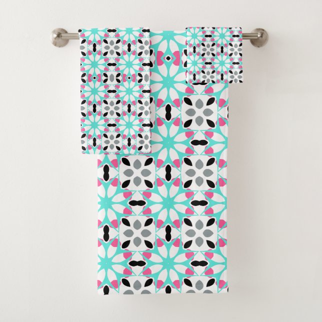 Modern Floral Geometric  Bath Towel Set (Insitu)