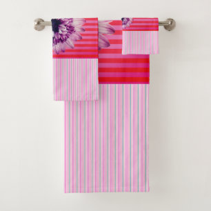 Modern Fun Artful Bath Towel Set