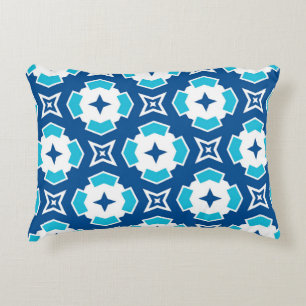Modern Geometric Blue and White Quatrefoil Pattern Decorative Cushion