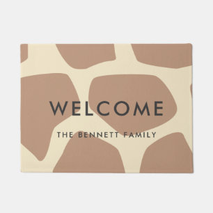Modern giraffe pattern doormat