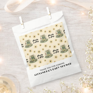Modern Groovy Daisy Sage Green She's Ready to Pop Favour Bag