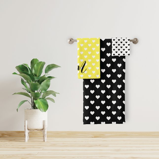 Modern Hearts Black White Bath Towel Set (Creator Uploaded)