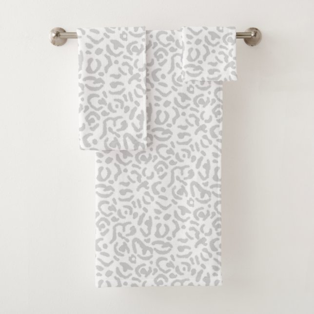 Modern Light Grey Leopard Animal Print Bath Towel Set (Insitu)
