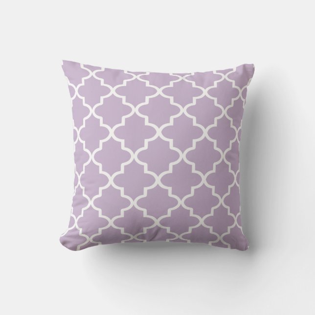 Modern Lilac Purple and White Moroccan Quatrefoil Cushion (Front)