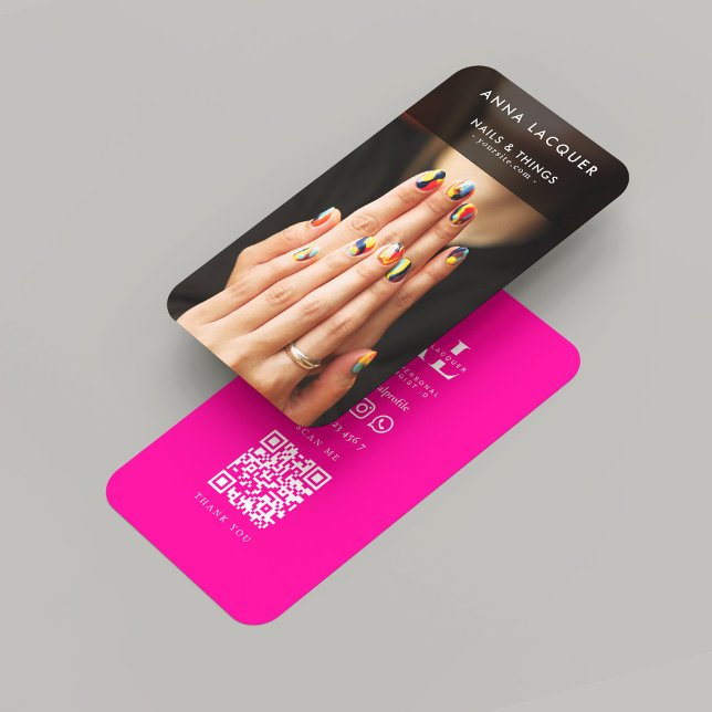 Modern Manicurist Nail Artist Nail Salon Pink Business Card (Modern Nail Artist Nail Salon Manicure QR Pink Business Card
)