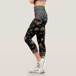 Modern Mardi Gras Pattern Capri Leggings