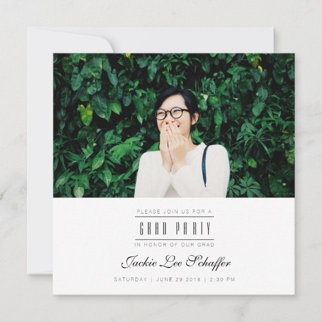 Modern & Minimal Graduation Photo Invite (Front)