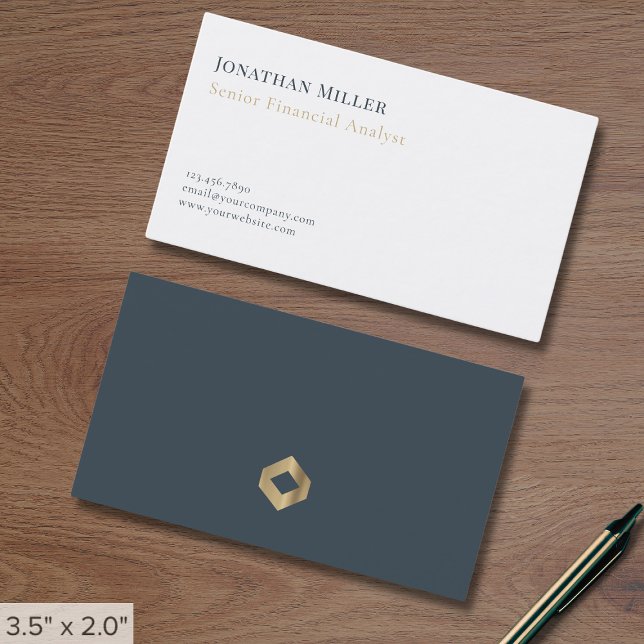 Modern Minimalist Business Card (Creator Uploaded)