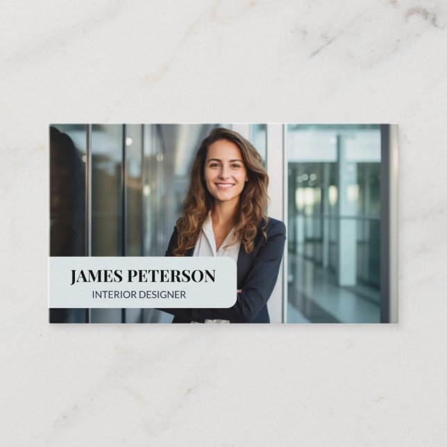 Modern Minimalist Business Card Editable Template (Front)