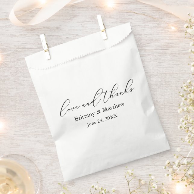 Modern Minimalist Calligraphy Wedding Love Thanks Favour Bag (Clipped)