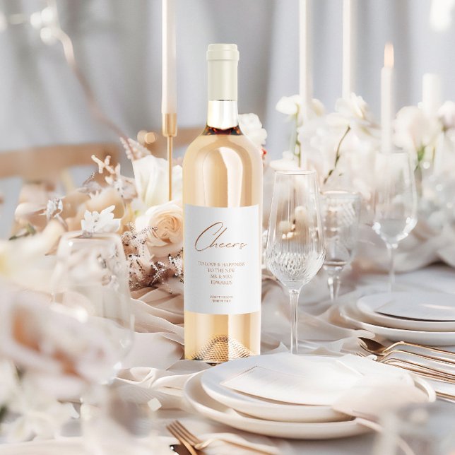 Modern Minimalist "Cheers to Love" Wedding Wine Label (Modern Minimalist "Cheers to Love" Wedding Wine Label)