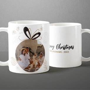 Modern Minimalist Christmas Family Photo Coffee Mug