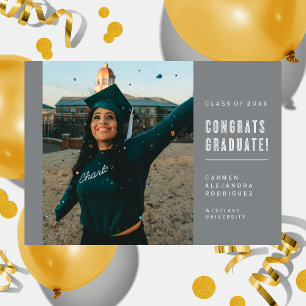 MODERN MINIMALIST CONGRATS GRADUATE INVITATION