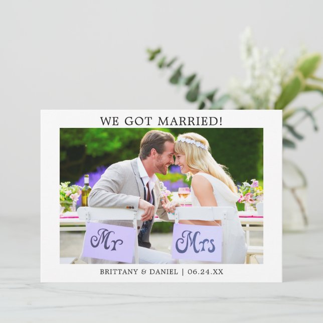 Modern Minimalist Simple We Got Married! Card (Standing Front)