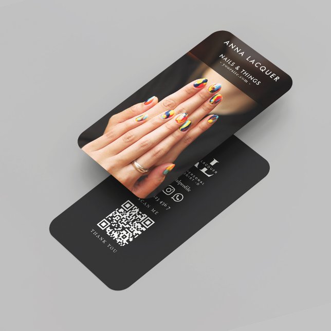 Modern Nail Artist Beauty Salon Manicure QR Business Card (Modern Nail Artist Beauty Salon Manicure QR Business Card
)