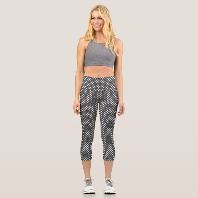 Modern Netted Pattern High Waisted Yoga Capris (Front)