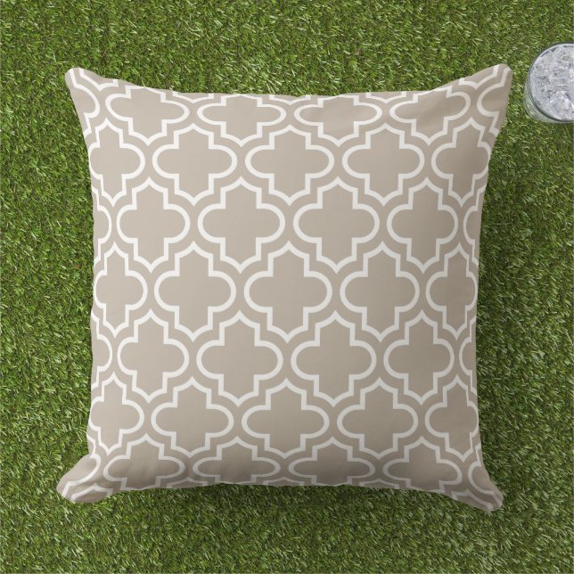 Modern Neutral Beige Moroccan Quatrefoil Pattern Cushion (Grass)