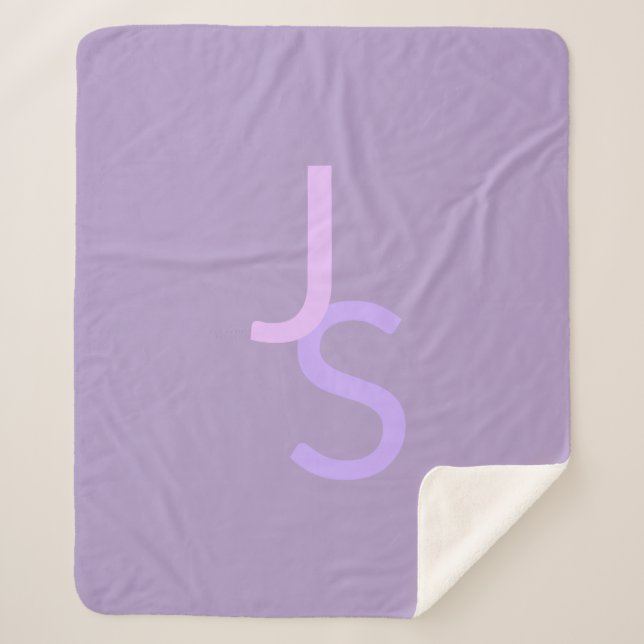 Modern Overlapping Monogrammed Initials | Purple Sherpa Blanket (Front)