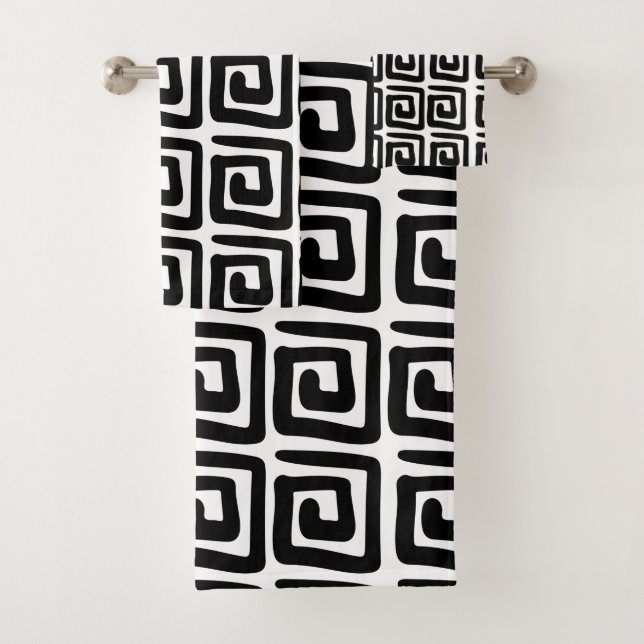 Modern pattern of greek key black and white bath towel set (Insitu)