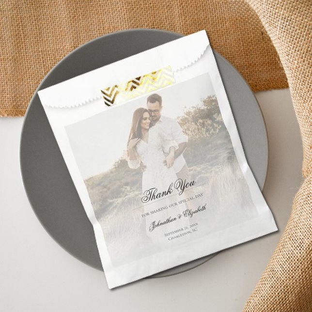 Modern Photo with Overlay Wedding Favour Bag (Modern Photo with Overlay Wedding Favor Bag)
