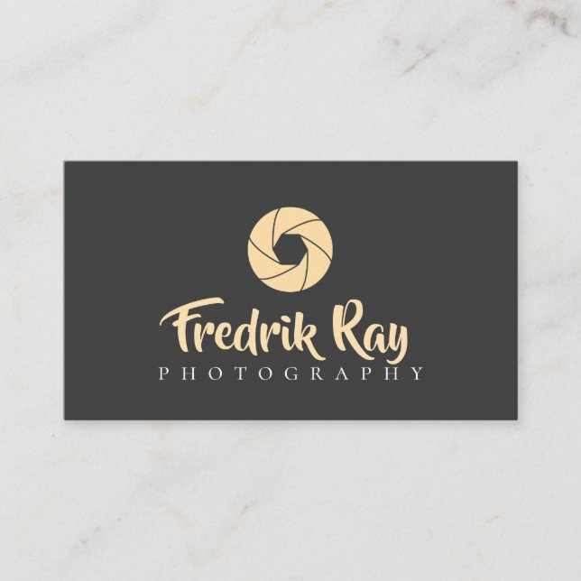 Modern Photographer Business Card (Front)