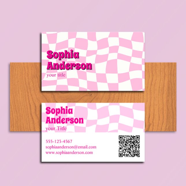 Modern Pink Chequered Pattern Business Card        (Creator Uploaded)