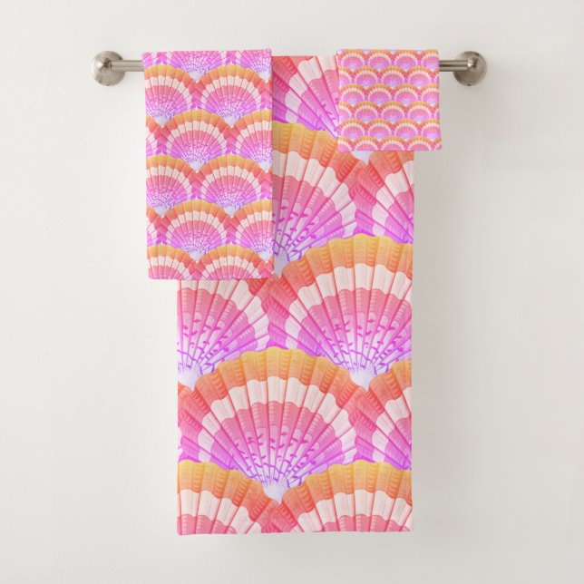 Modern Pink Peach Tropical Seashell Shell Beach Bath Towel Set (Insitu)