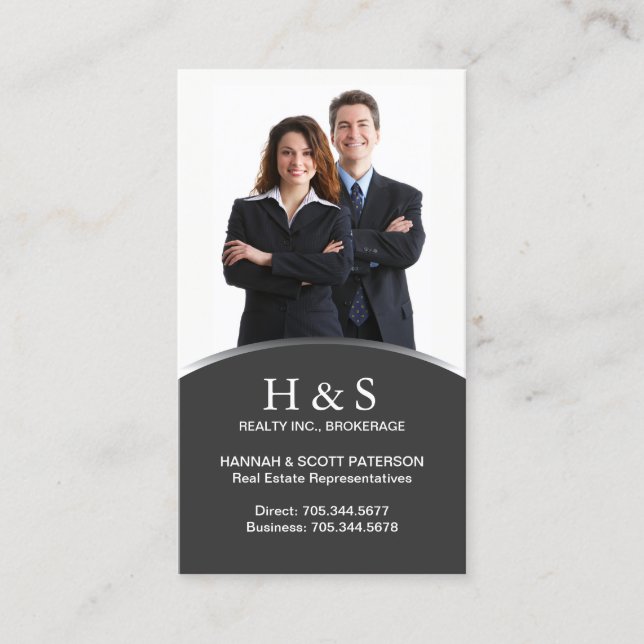Modern Realtor Business Card (Front)