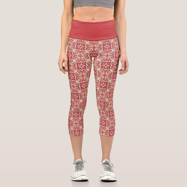 Modern Red Abstract Geometric Pattern  Capri Leggings (Front)