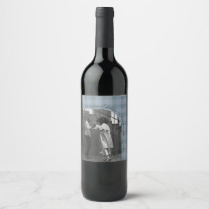 Modern Rustic Plaid Holiday Wine Label Personalise