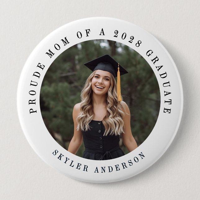 Modern Script Proud Mom Senior Photo Graduation  10 Cm Round Badge (Front)