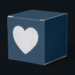 Modern Solid Dark Blue Simple Chic Elegant Favour Box<br><div class="desc">Modern Solid Dark Blue Simple Chic Elegant Favour Boxes features a modern solid dark blue. Perfect for Valentine's Day,  Women's Day,  Mother's Day,  birthday parties,  anniversary,  weddings,  baby showers and more. Created by Evco Studio www.zazzle.com/store/evcostudio</div>