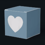 Modern Solid Elemental Blue Simple Chic Elegant Favour Box<br><div class="desc">Modern Solid Elemental Blue Simple Chic Elegant Favour Boxes features a modern solid blue. Perfect for Valentine's Day,  Women's Day,  Mother's Day,  birthday parties,  anniversary,  weddings,  baby showers and more. Created by Evco Studio www.zazzle.com/store/evcostudio</div>