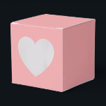 Modern Solid Pink Simple Chic Elegant Favour Box<br><div class="desc">Modern Solid Pink Simple Chic Elegant Favour Boxes features a modern solid pink. Perfect for Valentine's Day,  Women's Day,  Mother's Day,  birthday parties,  anniversary,  weddings,  baby showers and more. Created by Evco Studio www.zazzle.com/store/evcostudio</div>