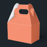 Modern Solid Vibrant Orange Simple Chic Elegant Favour Box<br><div class="desc">Modern Solid Vibrant Orange Simple Chic Elegant Favour Boxes features a modern solid orange. Perfect for Valentine's Day,  Women's Day,  Mother's Day,  birthday parties,  anniversary,  weddings,  baby showers and more. Created by Evco Studio www.zazzle.com/store/evcostudio</div>