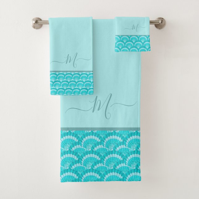 Modern Tropical Teal Turquoise Aqua Blue Seashell Bath Towel Set (Insitu)