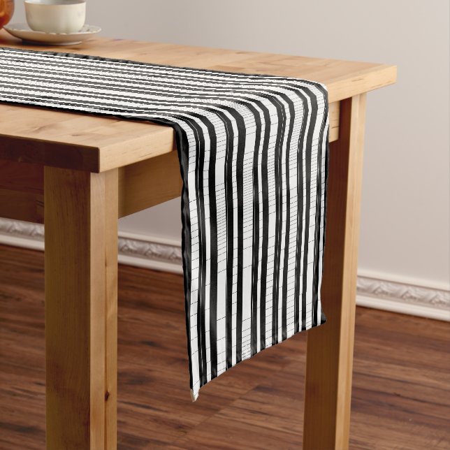 Modern Vertical Stripes Pattern Short Table Runner (In Situ)