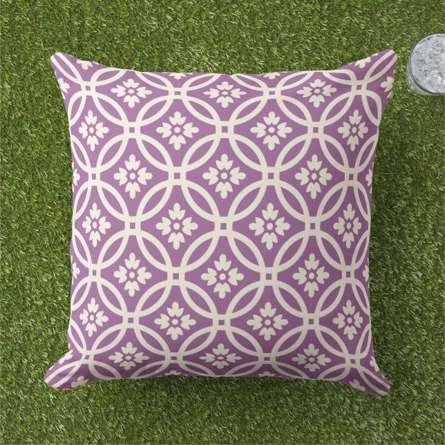 Modern Violet Floral Framework Pattern Cushion (Grass)