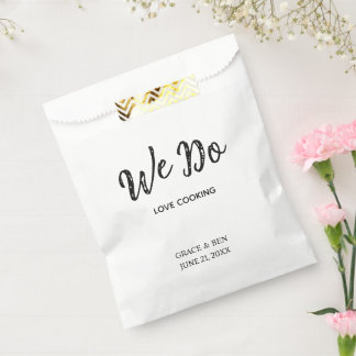 Modern We do love Wedding Personalised Party  Favour Bag