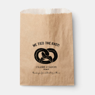 Modern We Tied the Knot Pretzel Wedding Favour Bag