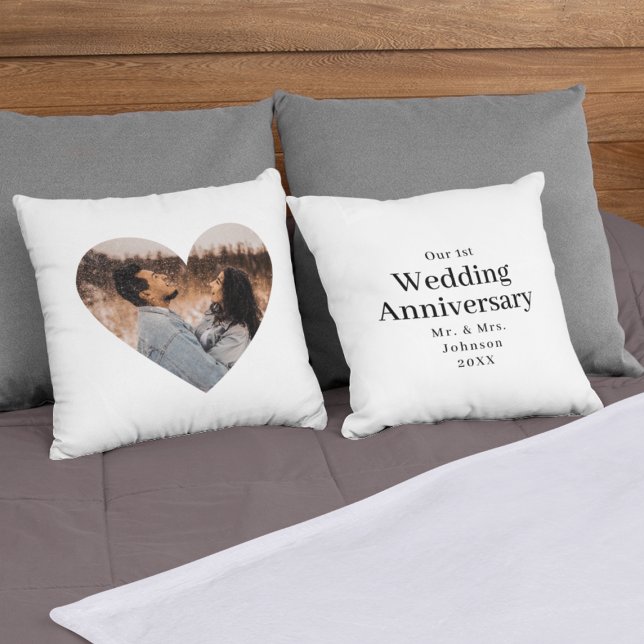Modern Wedding Anniversary Heart Photo Mr Mrs Cushion (Modern Wedding Anniversary Heart Photo Mr Mrs Throw Pillow
)