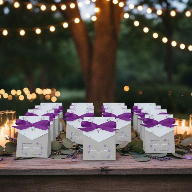 Modern Wedding Favors for a Unique Celebration Favour Box (Creator Uploaded)