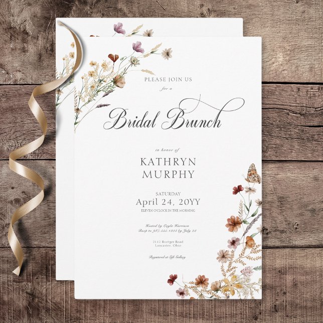 Modern White Wildflower Bouquet Bridal Brunch Invitation (Modern White Wildflower Bouquet Bridal Brunch Invitation)
