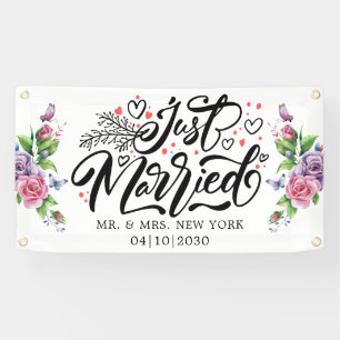 Modern With Heart Just Married Car Banner